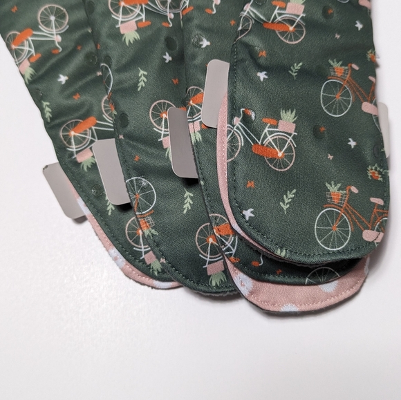 4X La Petit Ourse Overnight Pads With Silicone (8 Pads Total) - Picture 4 of 6